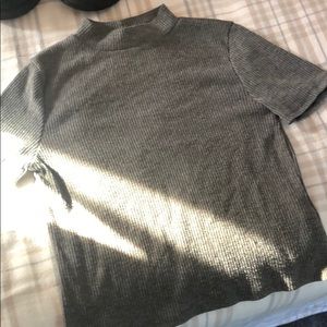 Cute gray top